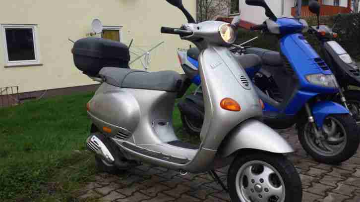 VESPA ET4 125, 31144 KM ERST RUNTER TÜV BIS 03/2015 4 Takter VB VB VB