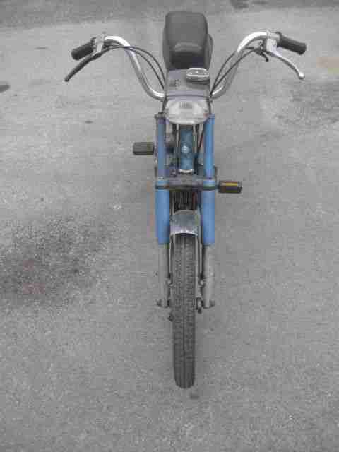 VESPA Mofa Typ BRAVO aus 1984wie abgebildet mit ORIGINALPAPIEREN LÄUFT und FÄHRT