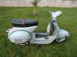 VESPA OLDTIMER VNB