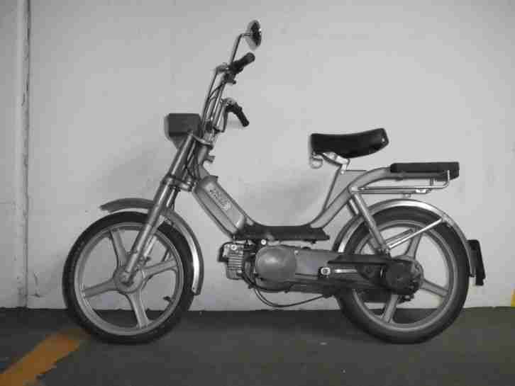 VESPA PIAGGIO BRAVO Moped / Mofa 48 ccm 2 kW viele Neuteile in 2013 EZ 1986?