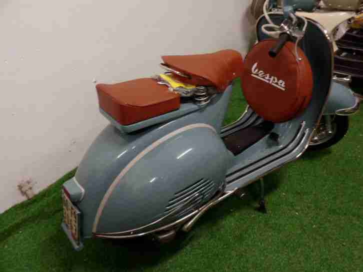 VESPA PIAGGIO MOTORROLLER ACCMA STYLE