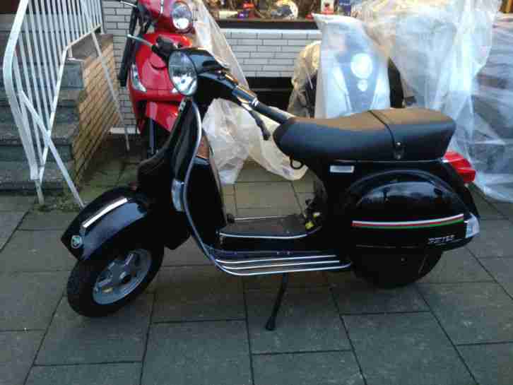 VESPA PX 125 Schwarz NEU Top Edel UVP 3890