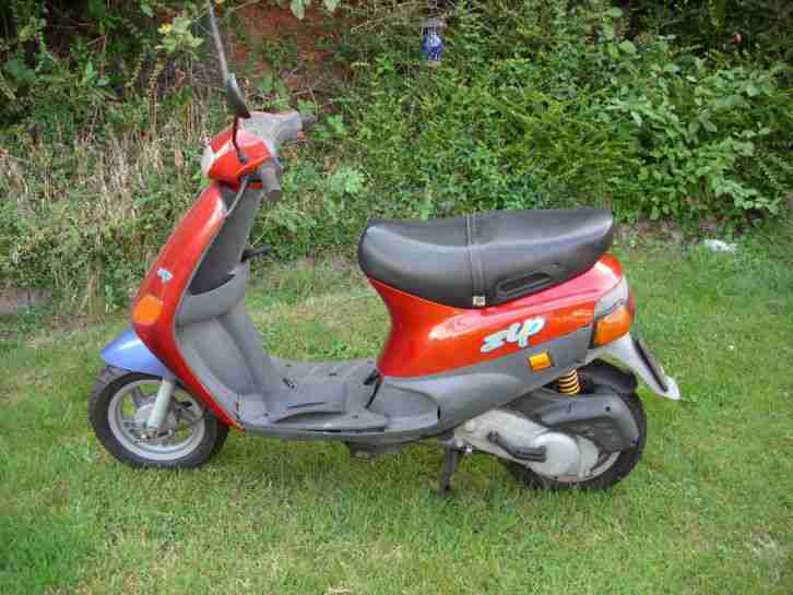 VESPA Piaggio ZIP 25 VESPA Roller bastlerfahrzeug