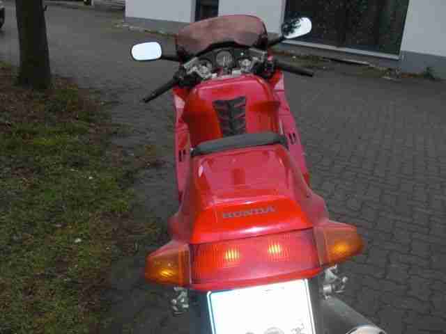 VFR 750 RC
