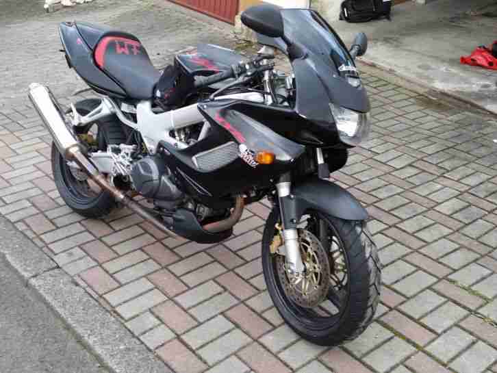 VTR 1000 F