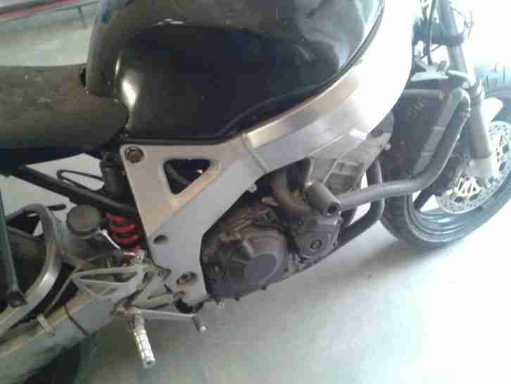 Verkaufe Honda CBR 900 RR SC 28