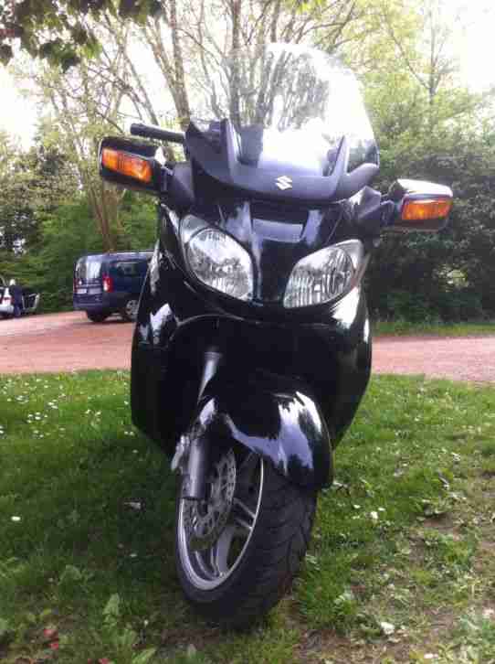 Verkaufe Suzuki Burgmann Roller 650 ccm 48 PS Auch Tausch Gegen VT 750 Honda