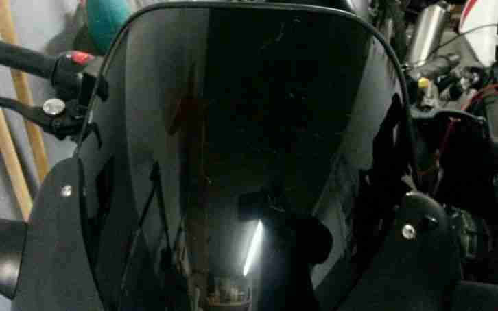 Verkaufe Suzuki GSX 600 F schwarz matt