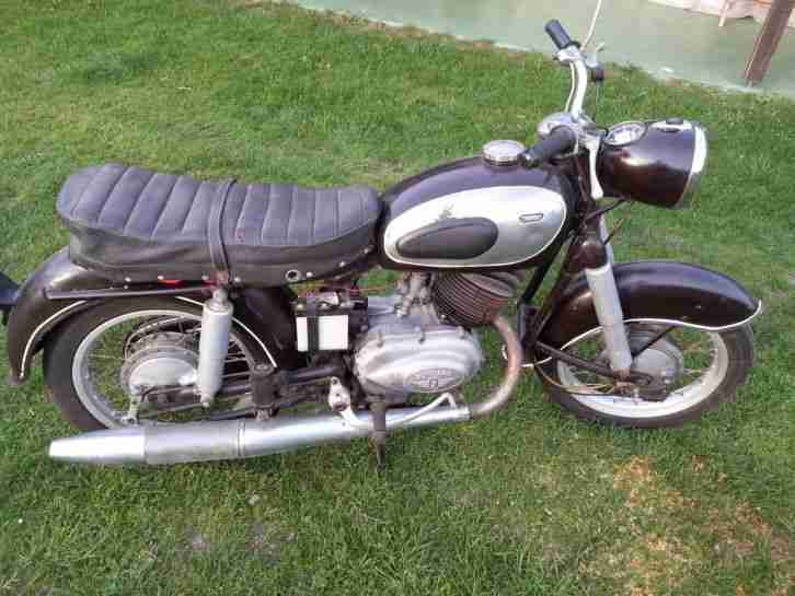 Verkaufe Zündapp 201S/ Bj. 1958,Oldtimer mit einer guten Basis zum restaurieren