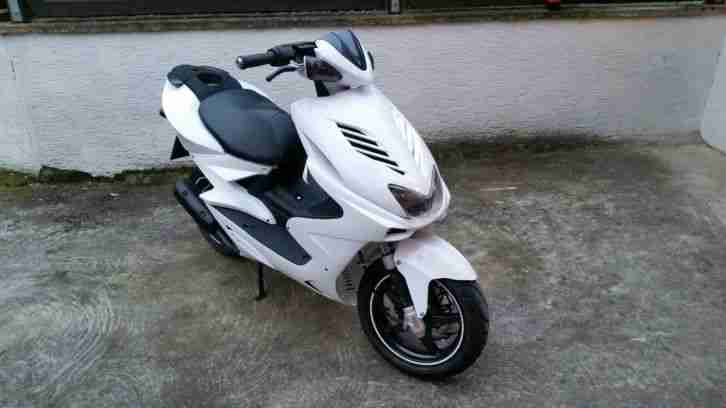 Verkaufe eine Yamaha Aerox 50er mit Arlamanlage ????