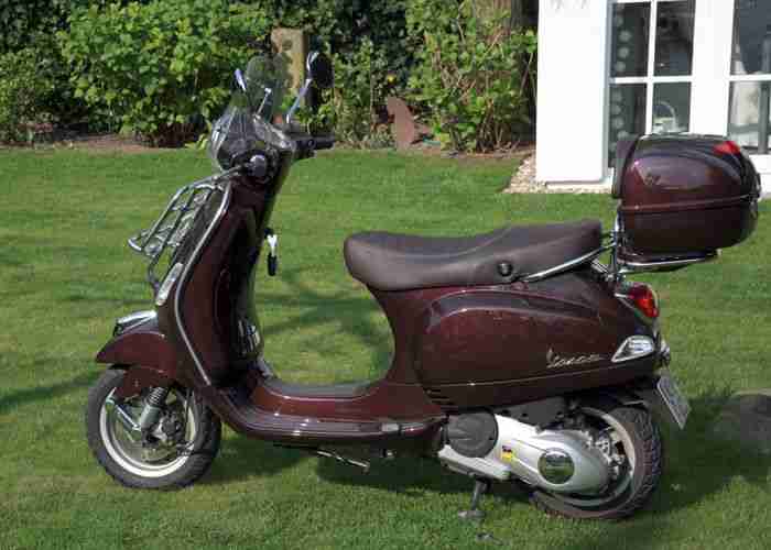 Vespa 125 LX i.e.3V Touring ***WIE NEU***