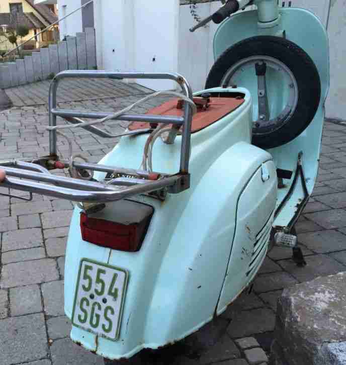 Vespa 50 ccm Bj 1976 inkl. Ersatzteile im Wert von 50€ Scheunen Fund