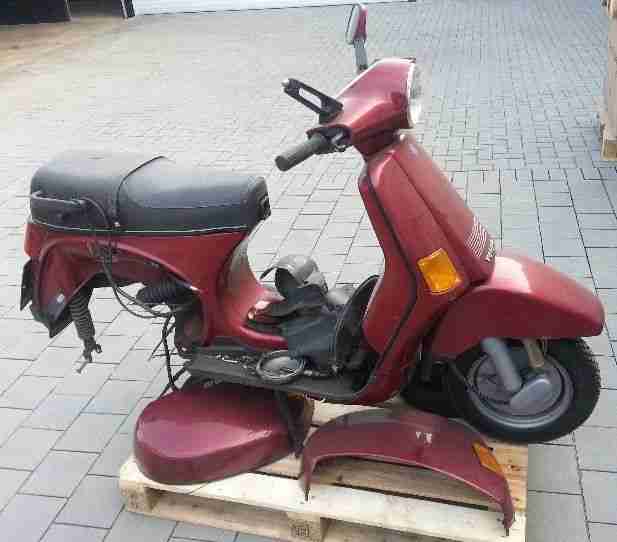 Vespa Cosa 200