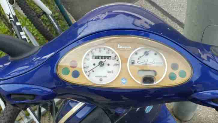 Vespa ET4 125ccm EZ 08/2003 11Ps