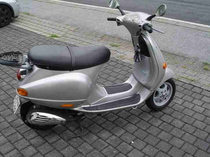 Vespa ET4 ! Silber ! 125ccm Typ M04 ! TOP !