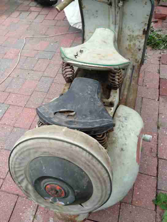 Vespa Faro Basso VM1T 100% orig. 1953