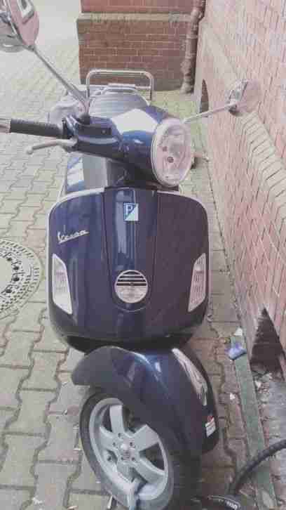 Vespa GTS 125 Motorroller Roller metallic blau unfallfrei top zustand 2008