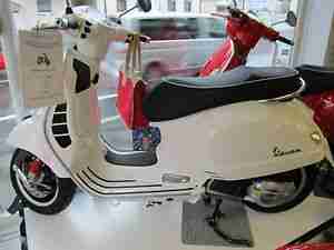 Vespa GTS 125 i.e. Grand Tourismo Modell 2014