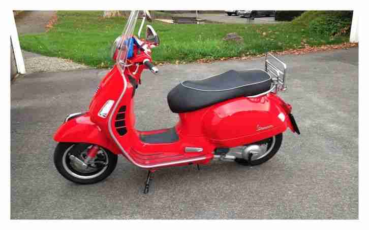 Vespa GTS 300 Super i.e.: Mai 2013 Rot