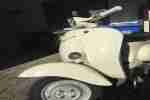 Vespa L 50 ccm 1967 restauriert vor Paar