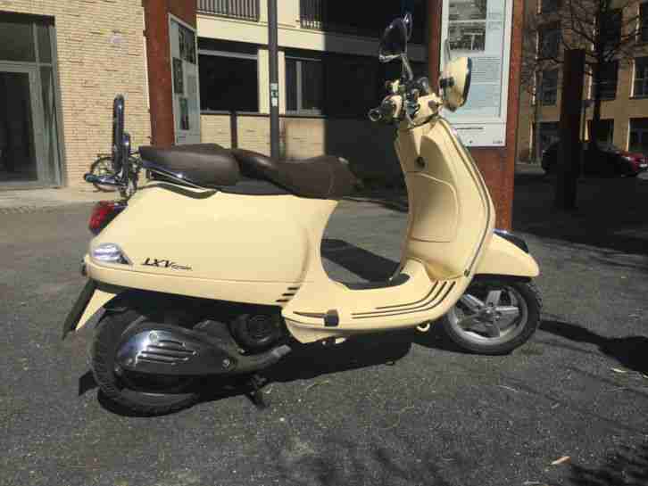 Vespa LXV 125 IE 3V VIE DELLA MODA in Siena