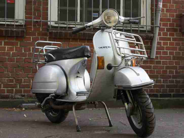 Vespa P 200 E