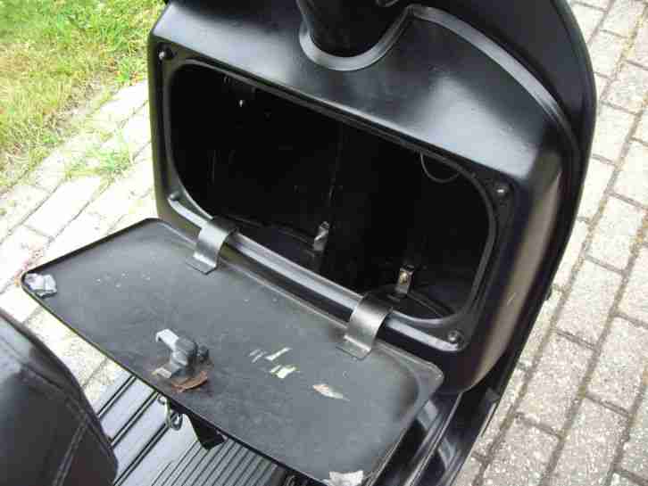Vespa P80X mit 134 ccm Liebhaberfahrzeug