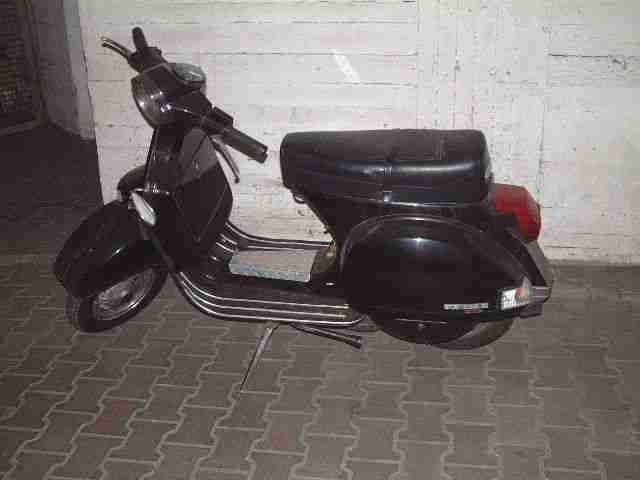 Vespa PX 125 Lusso schwarz als Ersatzteillager oder zum Aufbau