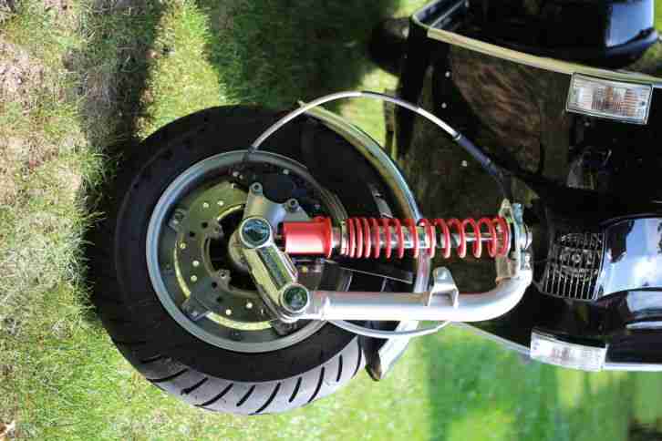 Vespa PX 125 Schwarz - Piaggio - Roller - mit Biturbo Stossdämpfer vorn u hinten