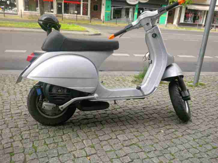 Vespa PX 150 Bj. 1982 TÜV Reifen Batterie Stoßdämpfer vorn neu.