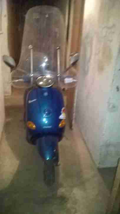 Vespa Piaggio 125ccm (ohne Deutsche Papiere)