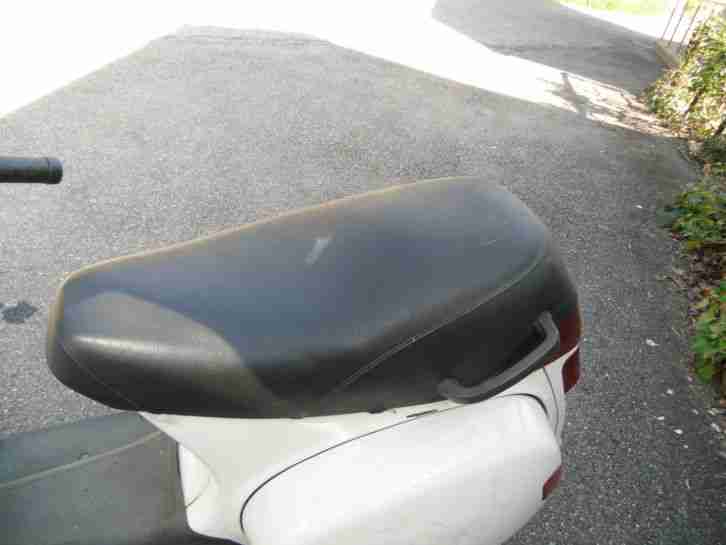 Vespa Piaggio Cosa 150 in weiss