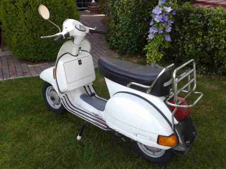 Vespa Piaggio P200E ähnlich PX200E