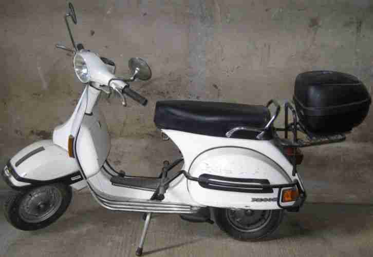 Vespa Piaggio PX80E