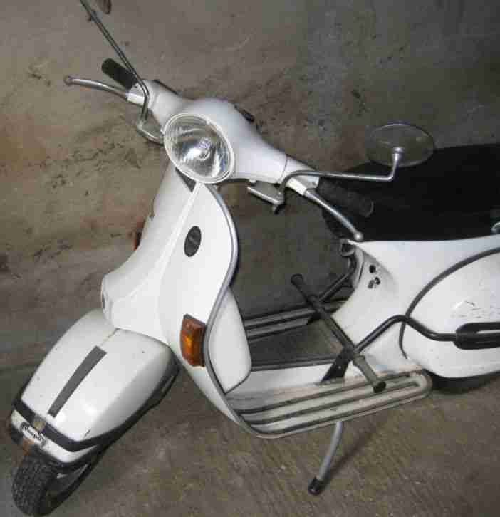 Vespa Piaggio PX80E