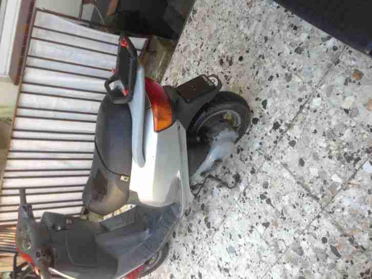 Vespa Piaggio RST sfera 50er Roller mit Papiere & Schlüssel & neuer Reifen