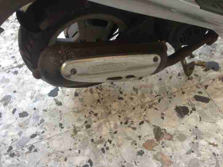 Vespa Piaggio RST sfera 50er Roller mit Papiere & Schlüssel & neuer Reifen