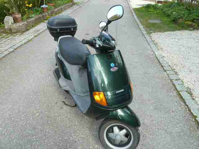 Vespa,Piaggio Roller Motorroller SKR 125 Top Zustand