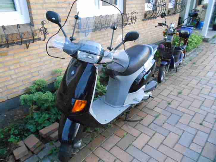 Vespa SKR 125