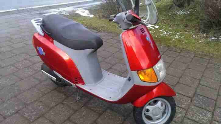Vespa Piaggio Sfera 50 Top zustand mit Versicherung