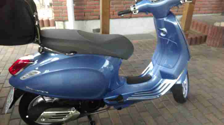 Vespa Primavera 125 ie 3V* *EZ 10/14* hellblau**11 PS