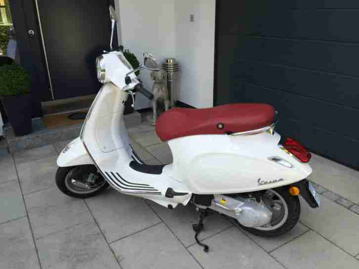 Vespa Primavera 50 2T 4,4 PS montebianco