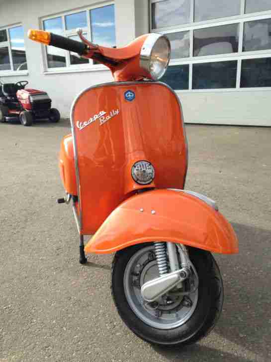 Vespa Rally 180 Bj 1972 seltene exemplar Komplett restauriert. VSD1T0019278