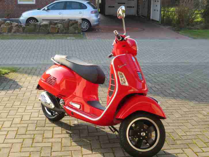 Vespa GTS 300 Super i.e. rot nur 630