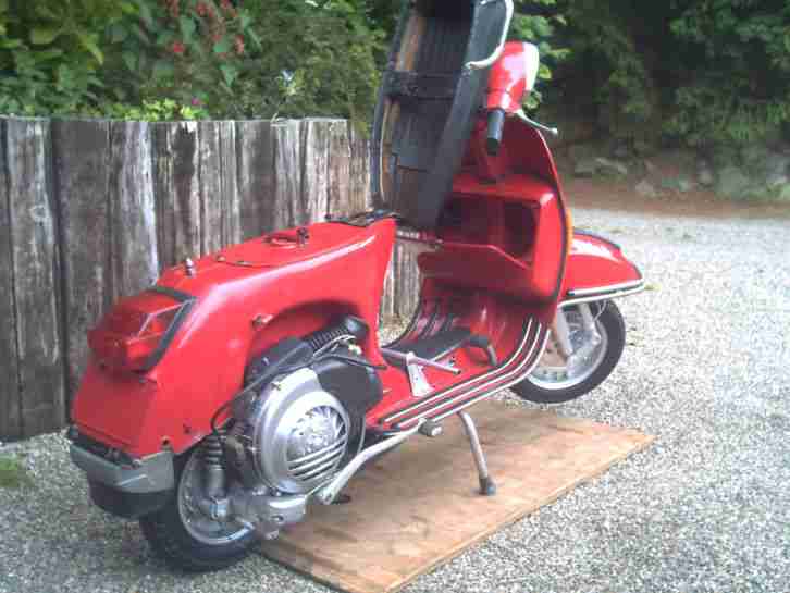 Vespa Roller P 80 X (135ccm ) Oldi