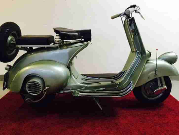 Vespa V13 Faro Basso *Oldtimer 1950*