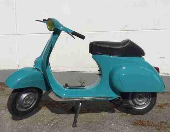 Vespa V50 N L R restauriert. Turchese Max