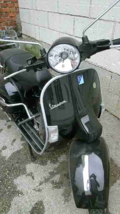 Vespa px150 schwarz, Rarität, neuwertig, selten gefahren, Sonderzubehör
