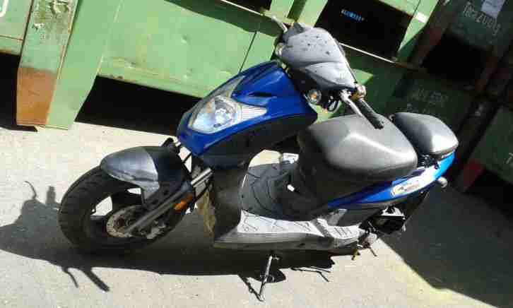 Wegen 3. Spassbieter nochmal : Kymco Agility 50 Roller Bj. ca. 2005