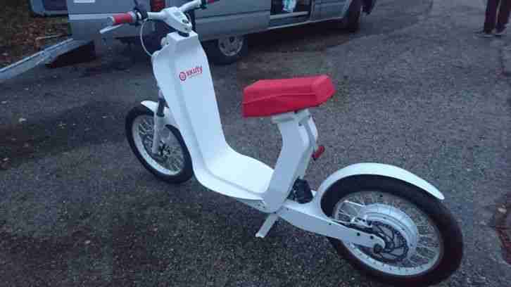 XKuty ONE Elektromoped >> ELEKTRO MOPED